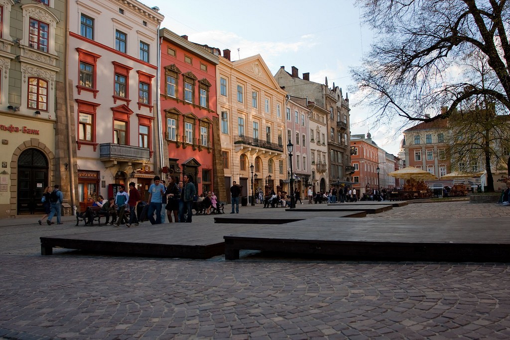 lviv-ukraine-rynok-square