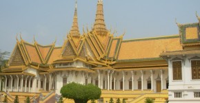 average minimum salary in phnom penh cambodia