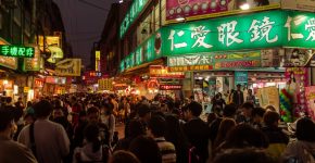 where to stay in taichung fengjia