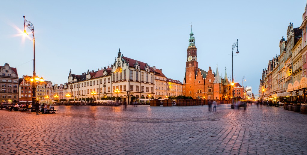 Wroclaw-poland-dusk-dawn