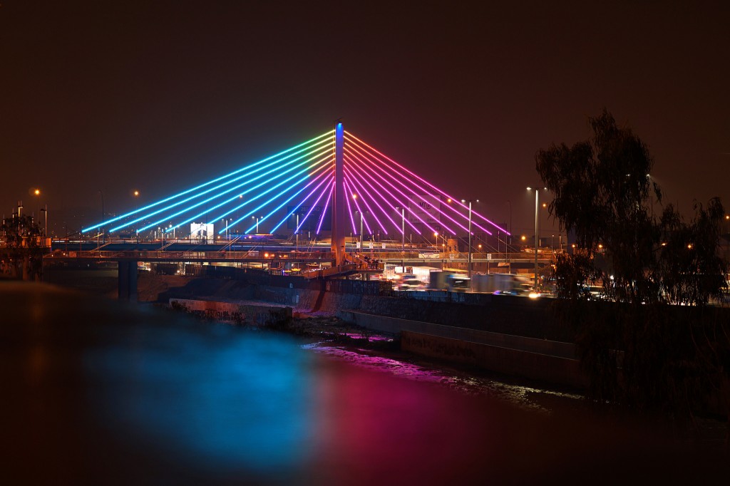 lima-peru-bridge