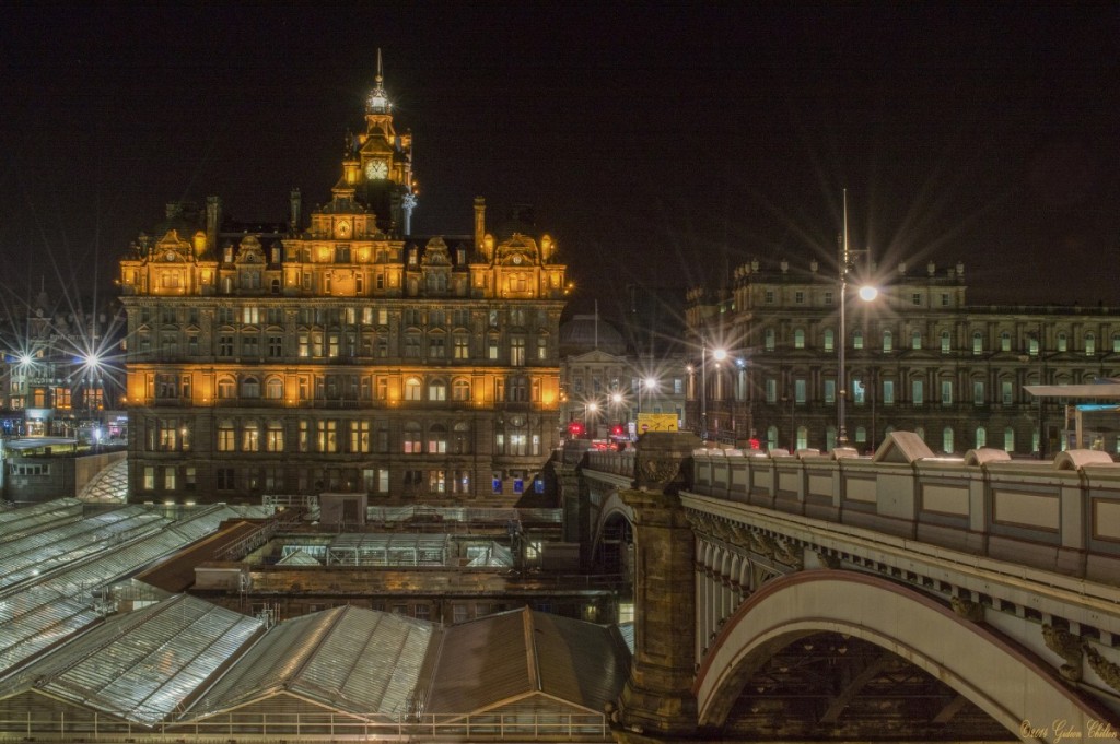 edinburgh waverley station