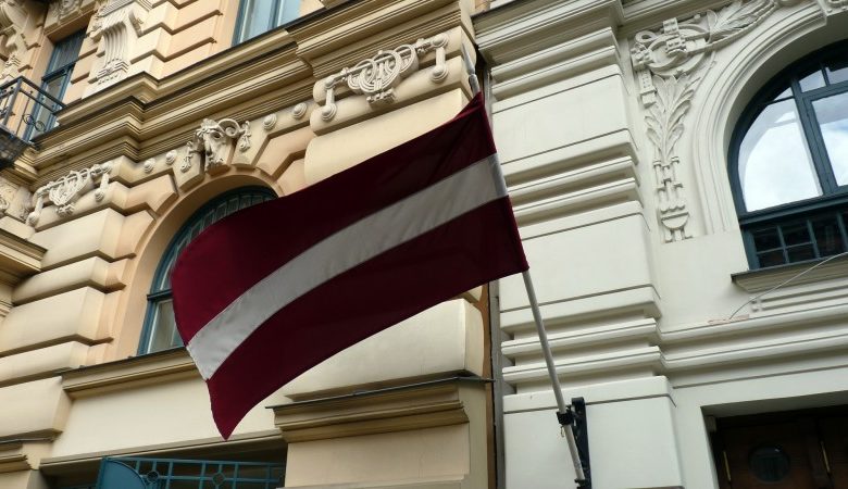 salary in riga latvia