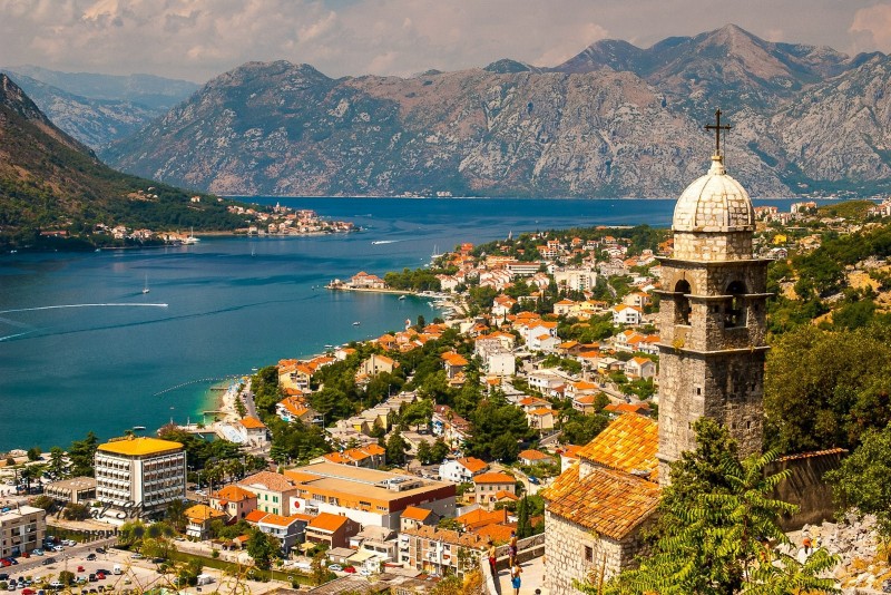 where to stay in montenegro