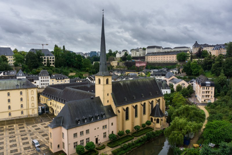 salary in luxembourg