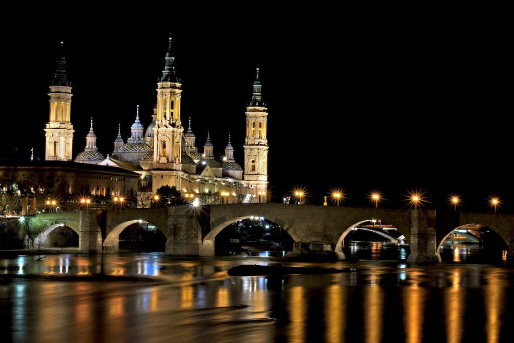 where to stay in zaragoza